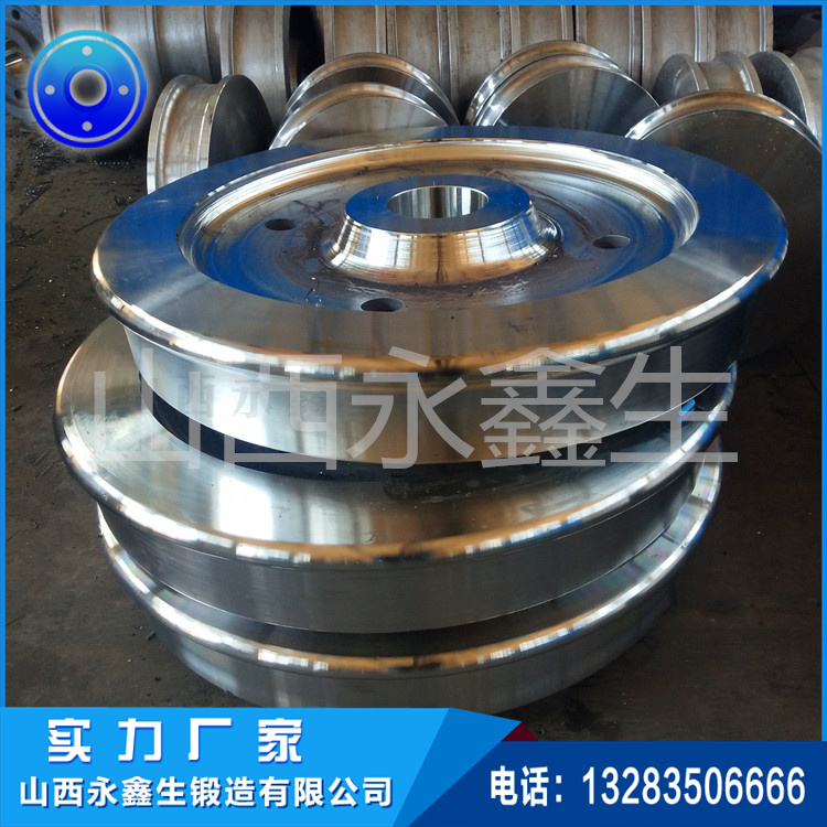 軟錳礦回轉(zhuǎn)窯車輪鍛件