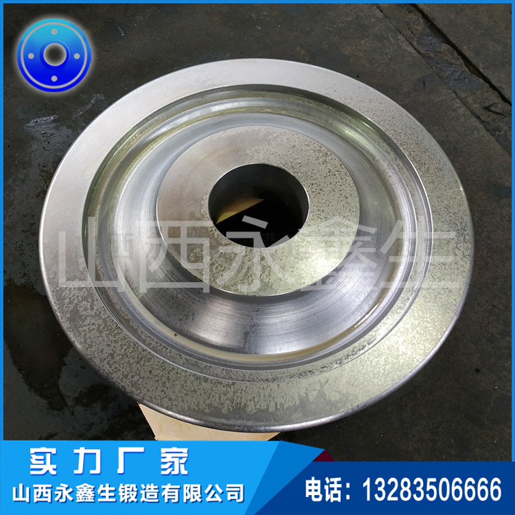 還原鈦回轉(zhuǎn)窯車(chē)輪鍛件